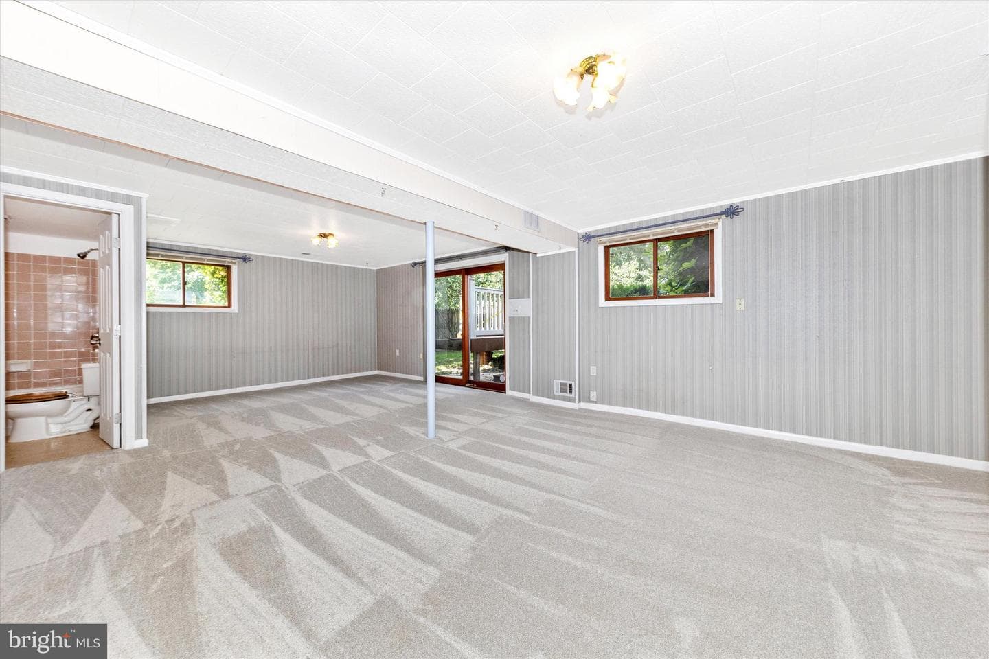 20432 Greenfield Road photo 23