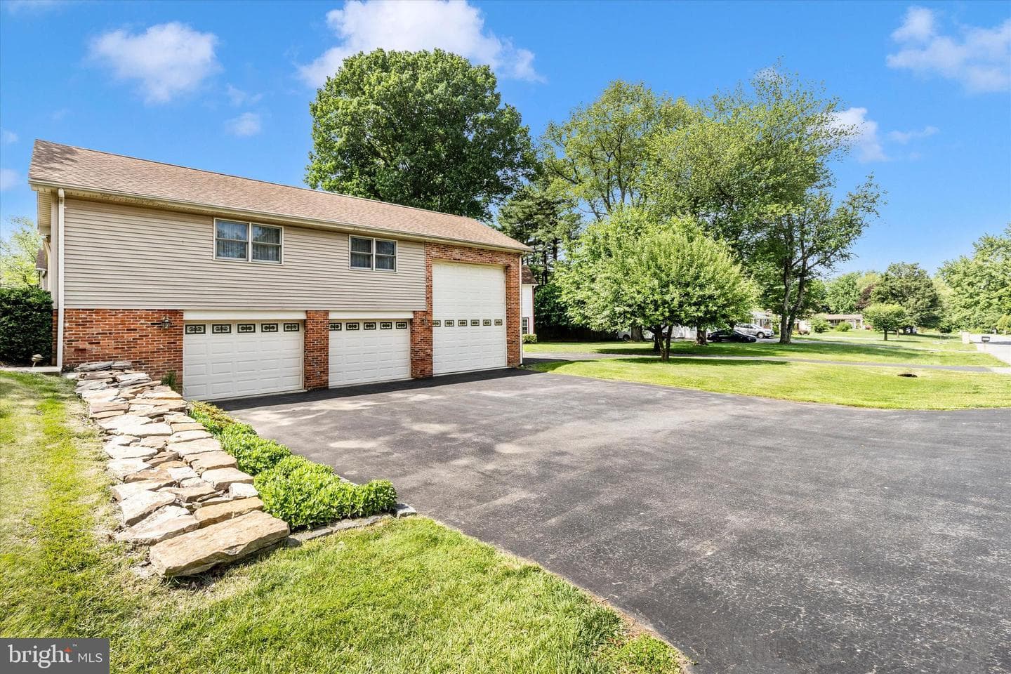 20432 Greenfield Road photo 35