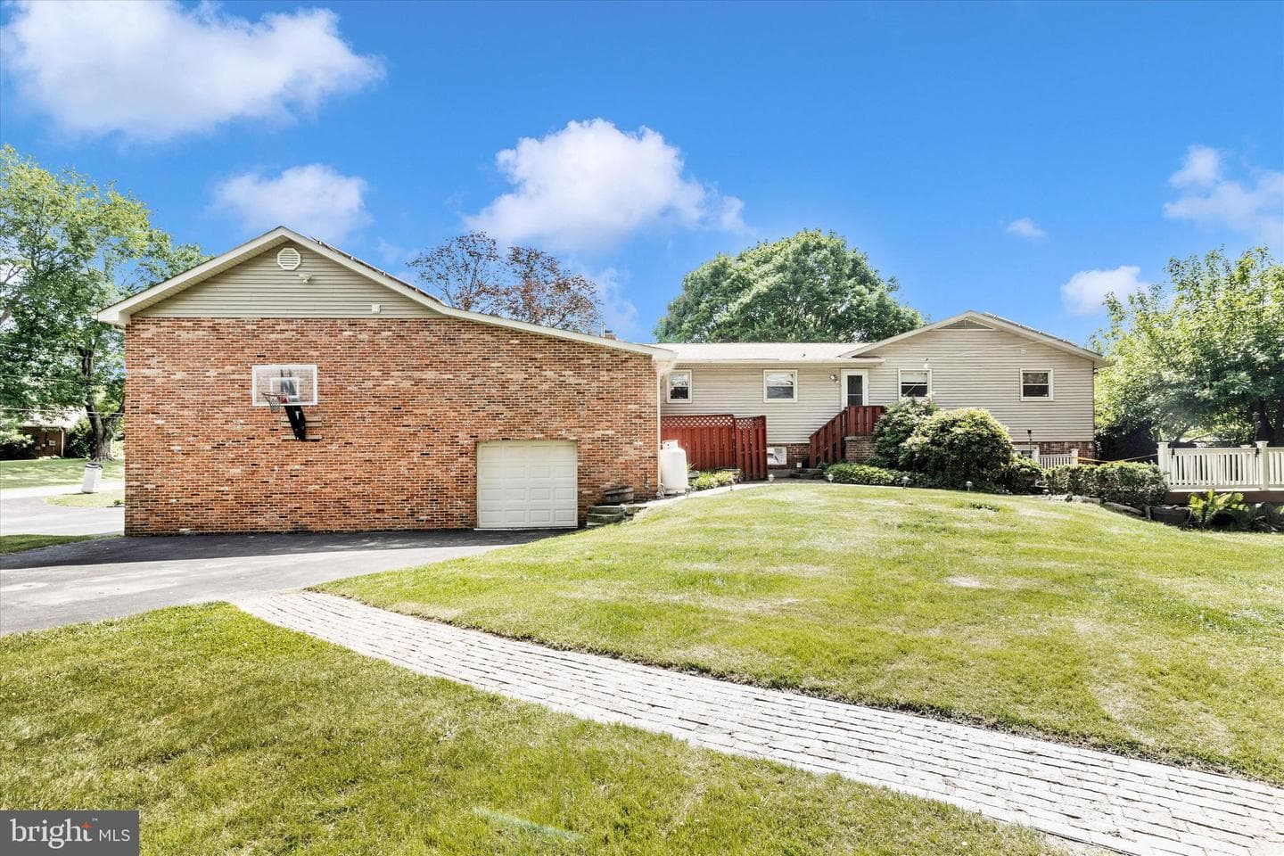 20432 Greenfield Road photo 38