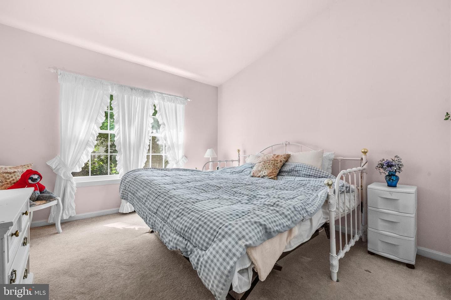 13102 Hugo Place photo 16