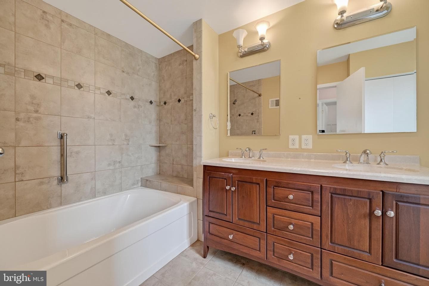 4107 Tulare Drive photo 40