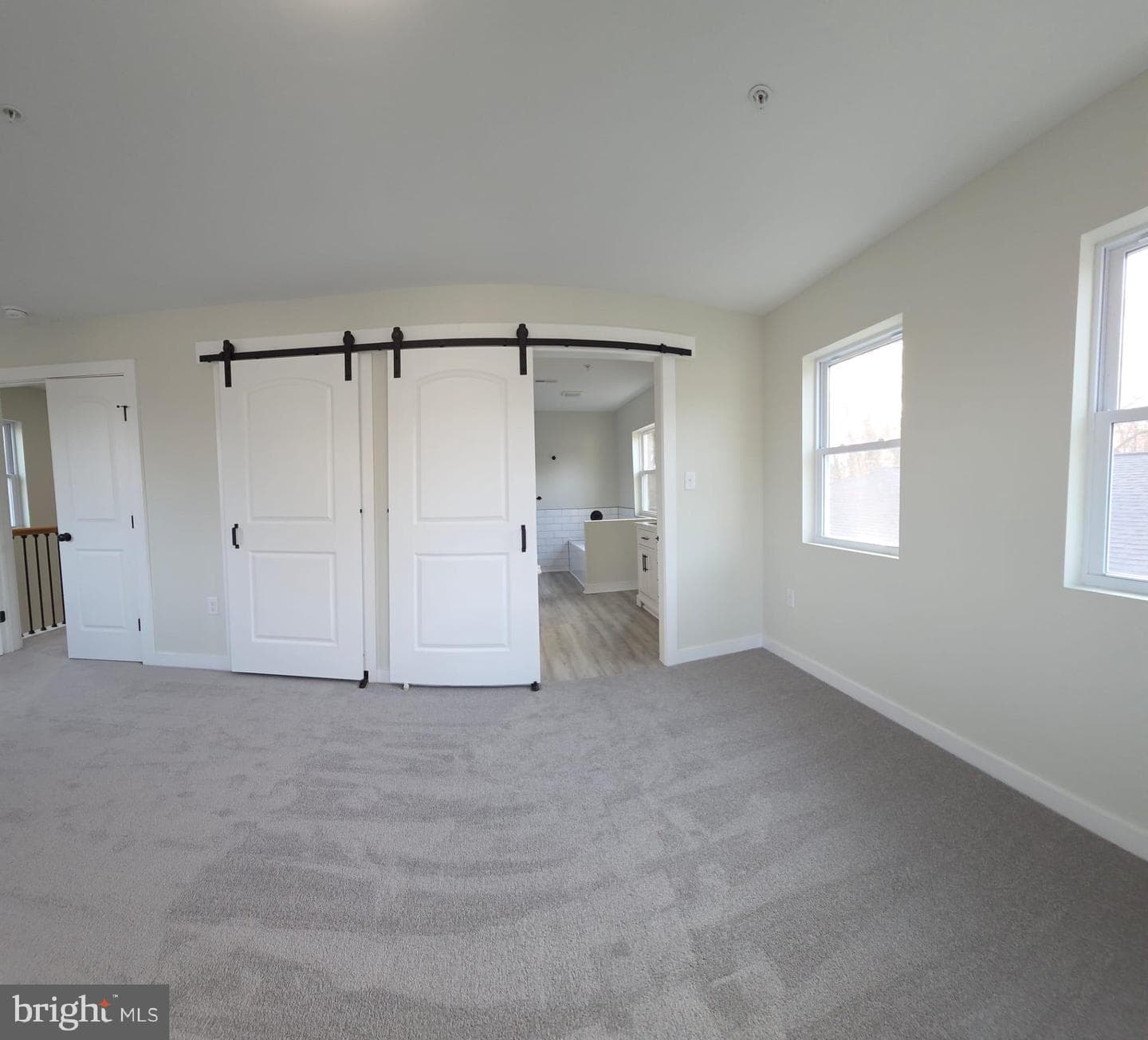 4823 Lexington Avenue photo 14