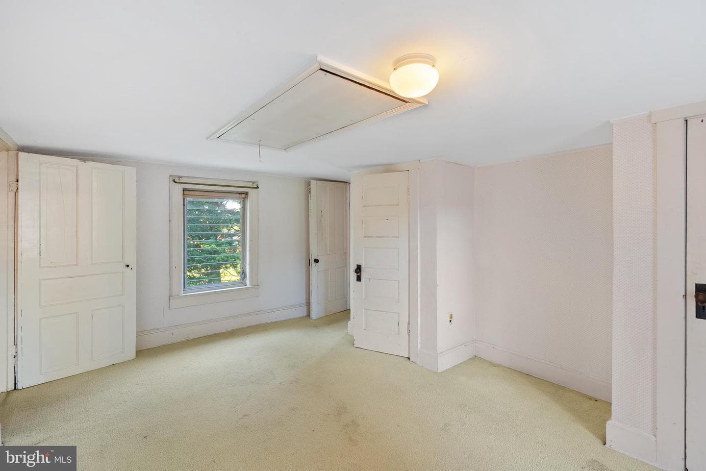 2200 Enterprise Road photo 21