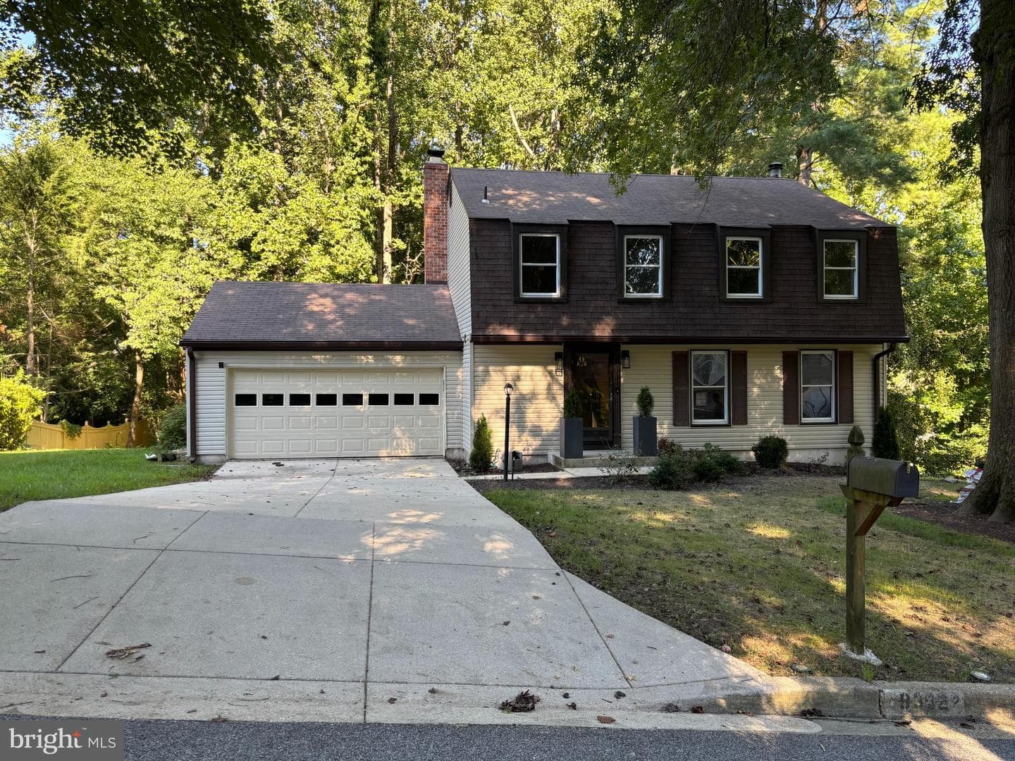 9302 Berrybrook Place photo 2