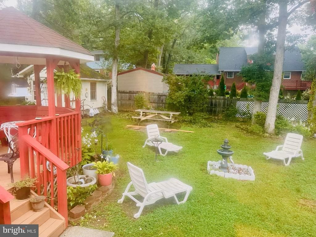 6809 Glenwood Court photo 37