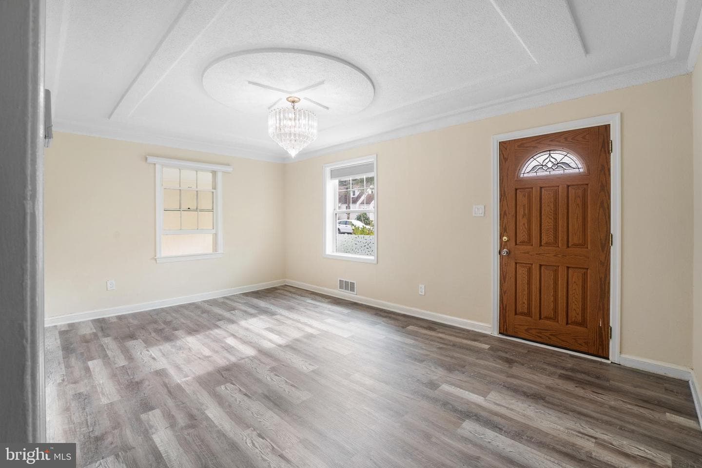 5820 32nd Avenue photo 9