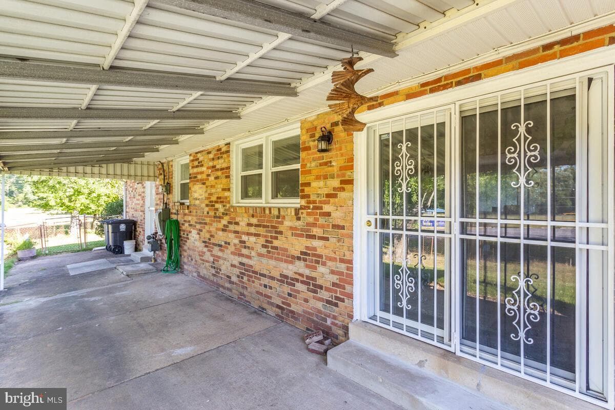 5515 Temple Hill Road photo 11