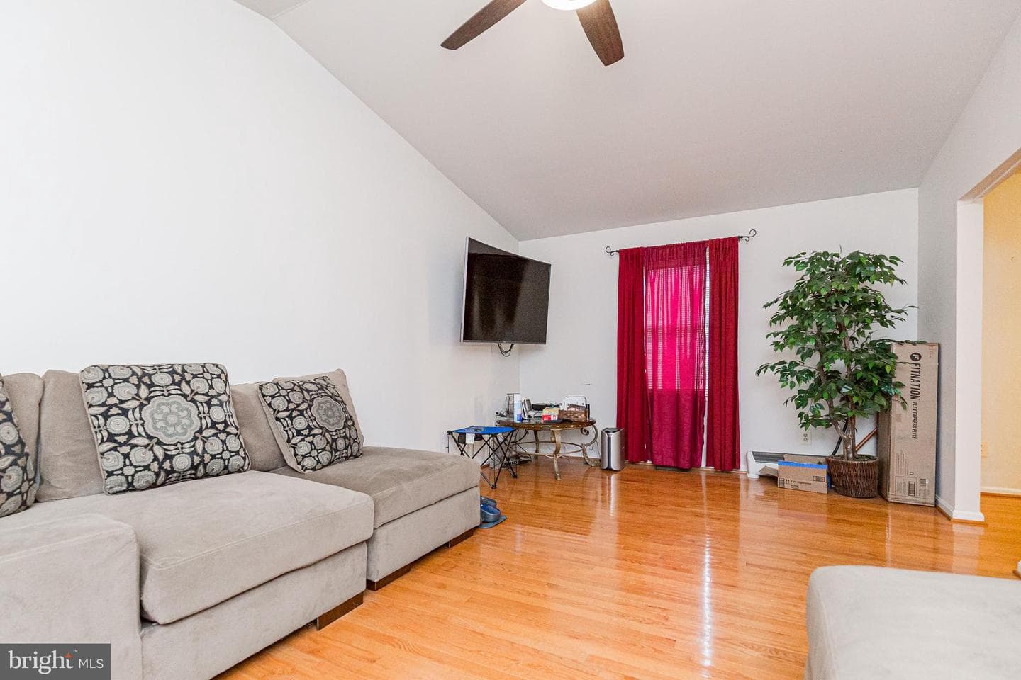 701 Cedar Boulevard photo 14