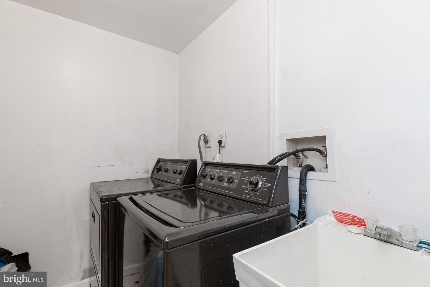 701 Cedar Boulevard photo 18