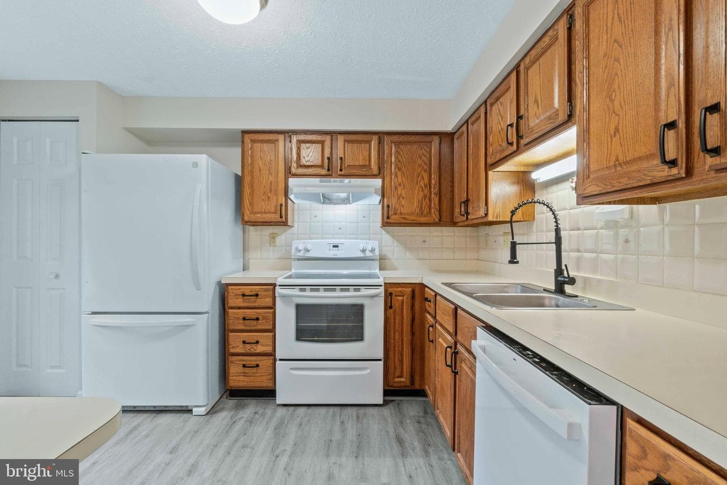 11327 Broken Bow Court photo 4