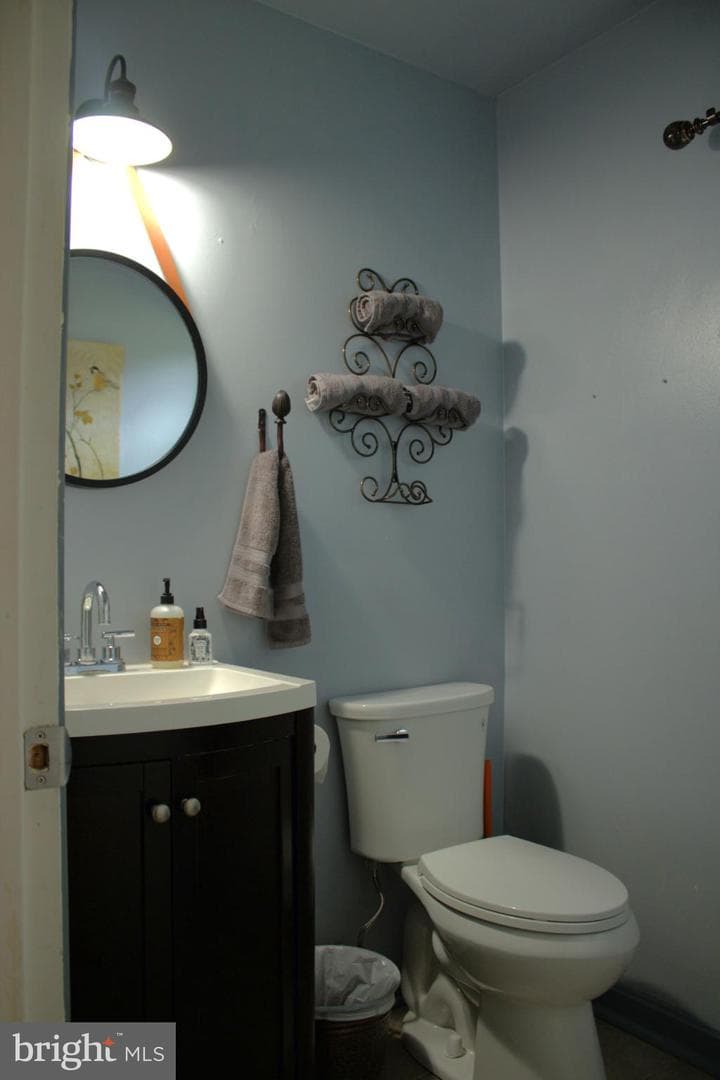 3910 Oaklawn Road photo 9