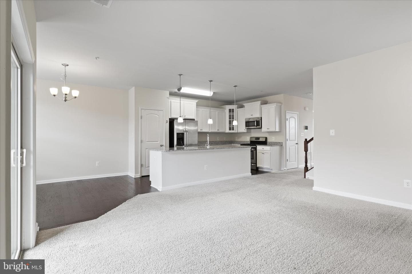 2633 Campus Way N photo 13