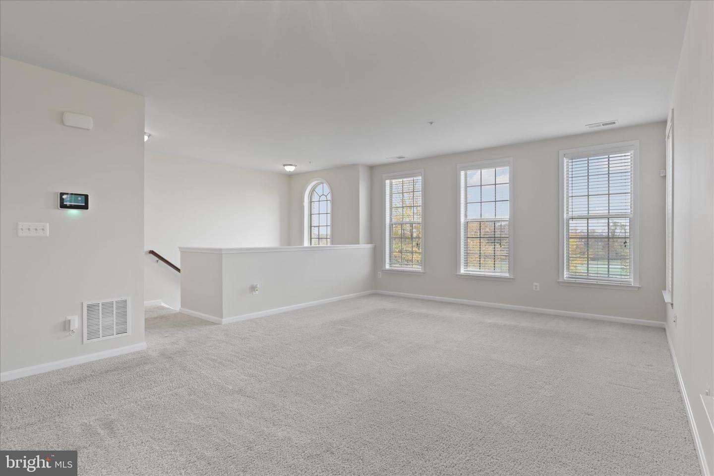 2633 Campus Way N photo 7