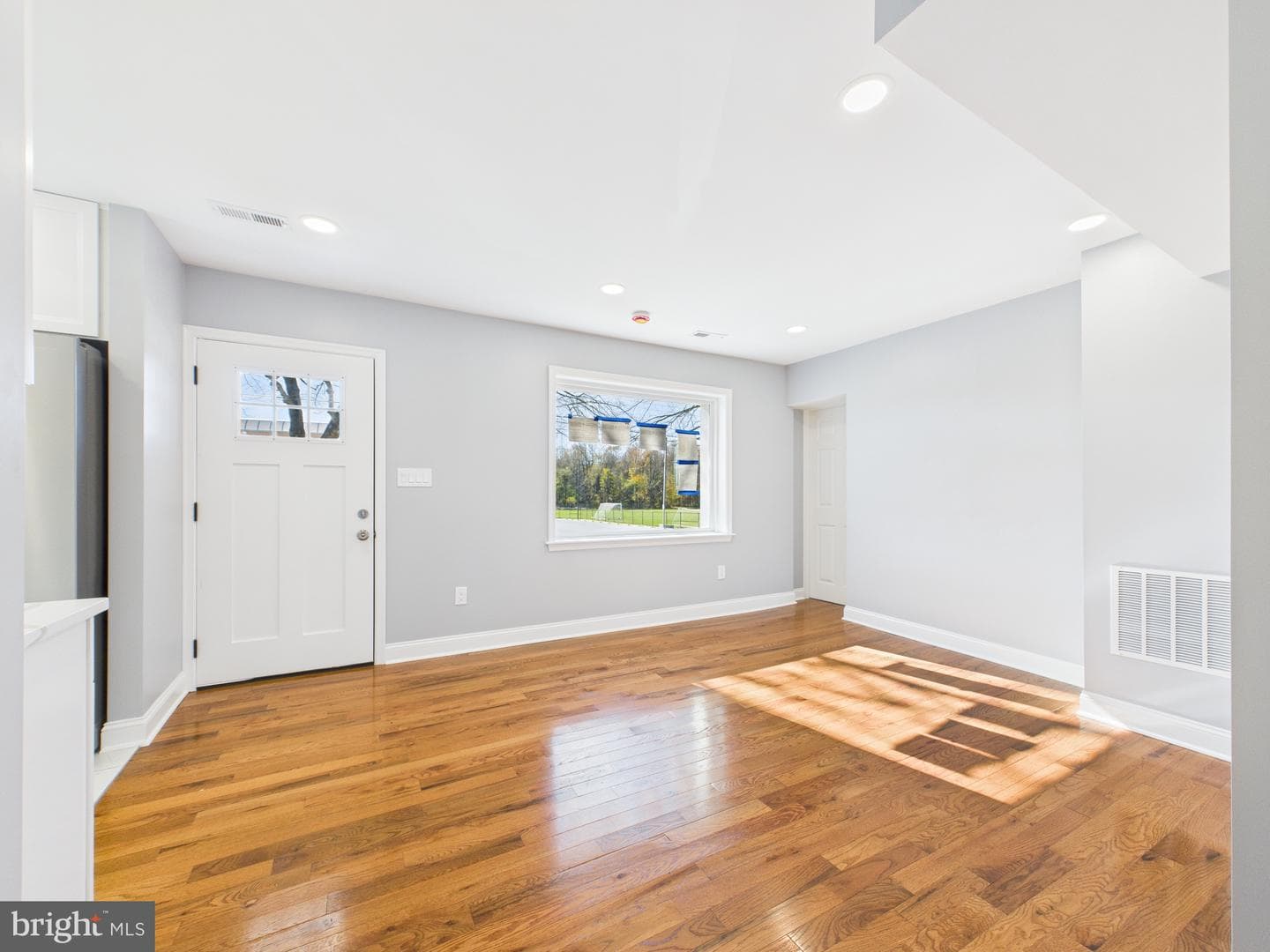 5010 Pierce Avenue photo 36