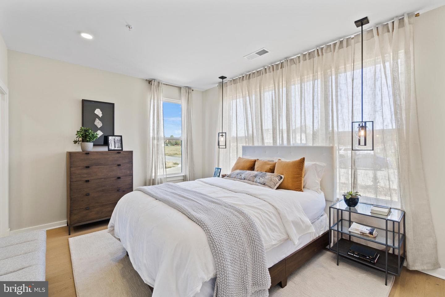 117 Summit Point Boulevard #17-J photo 9