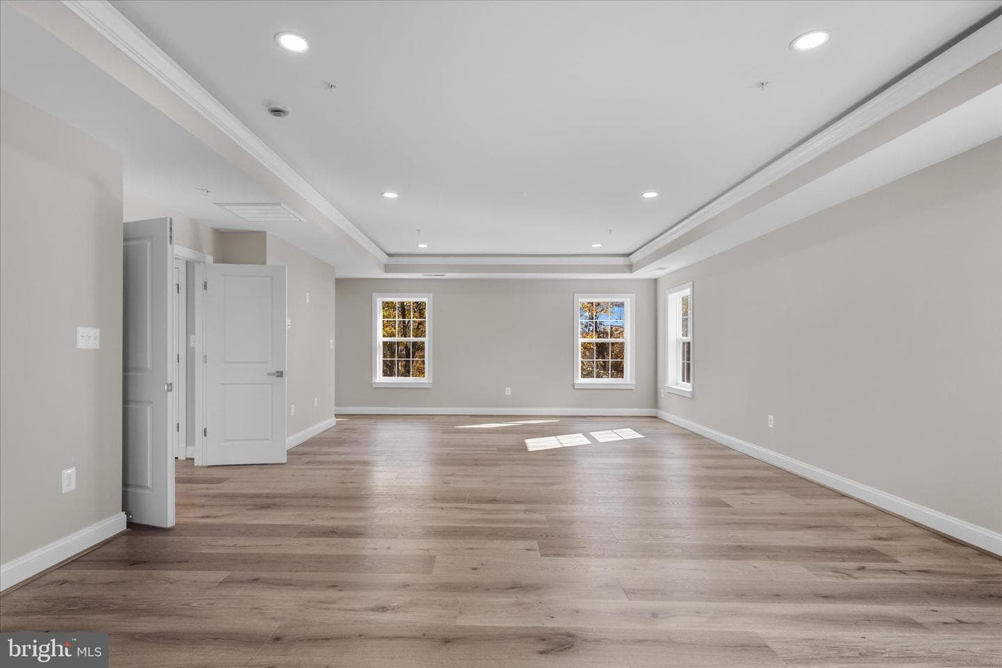 200 Lismore Drive photo 34