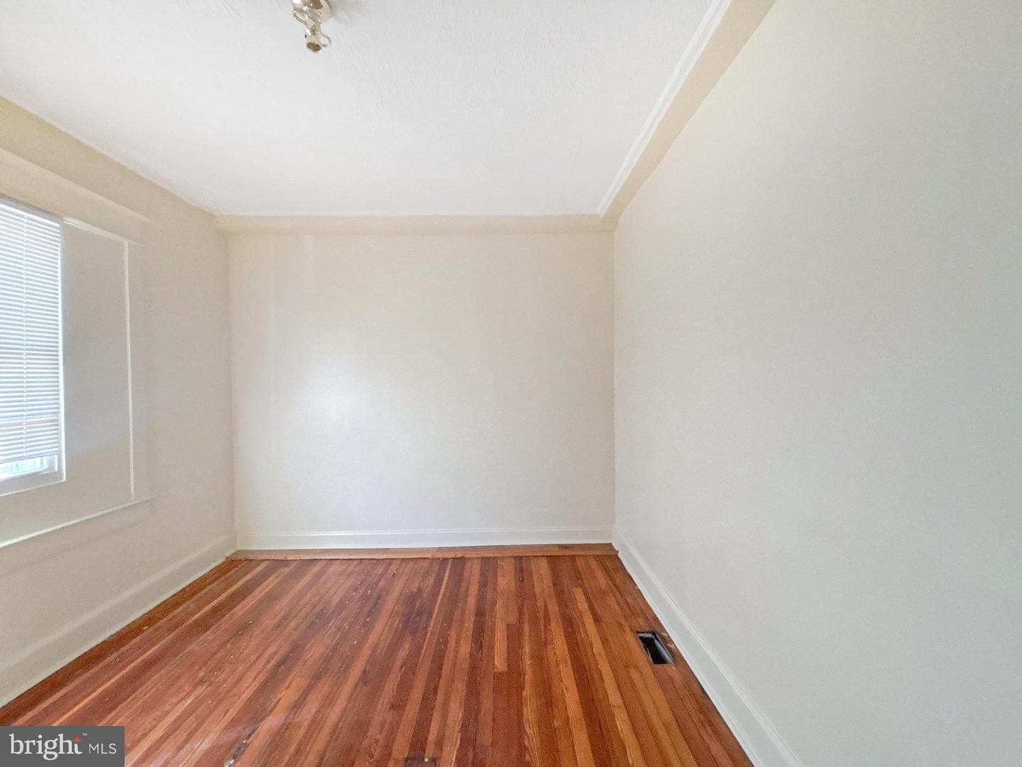3419 Eastern Avenue photo 21