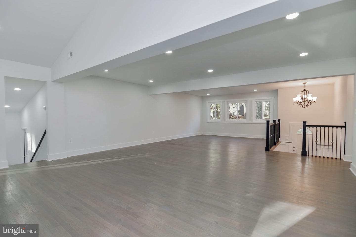2016 Spring Grove Drive photo 14