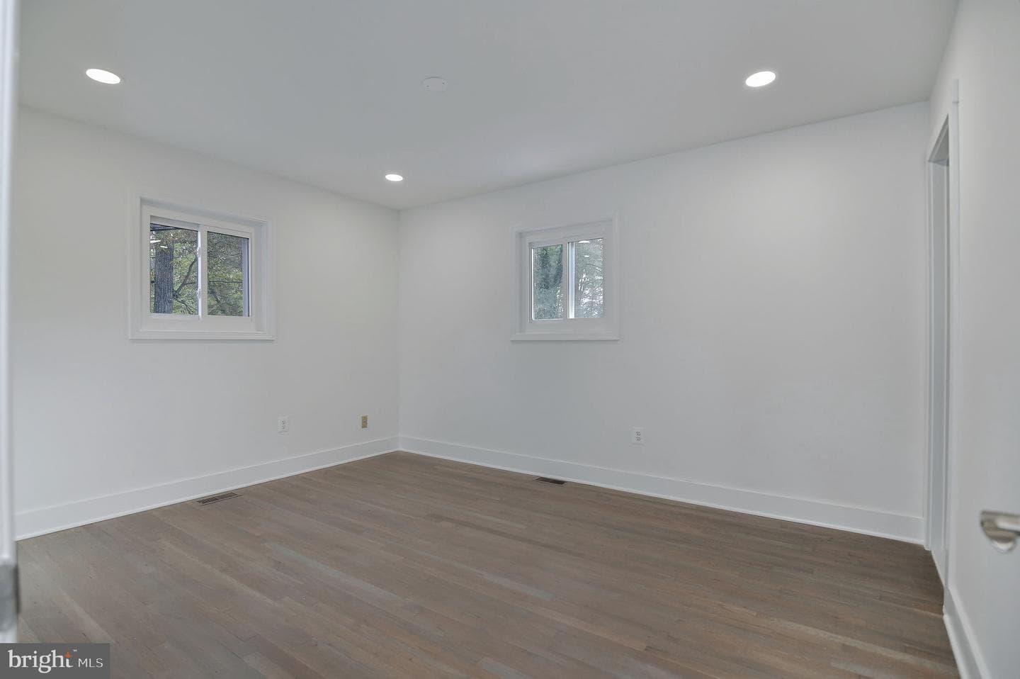 2016 Spring Grove Drive photo 16