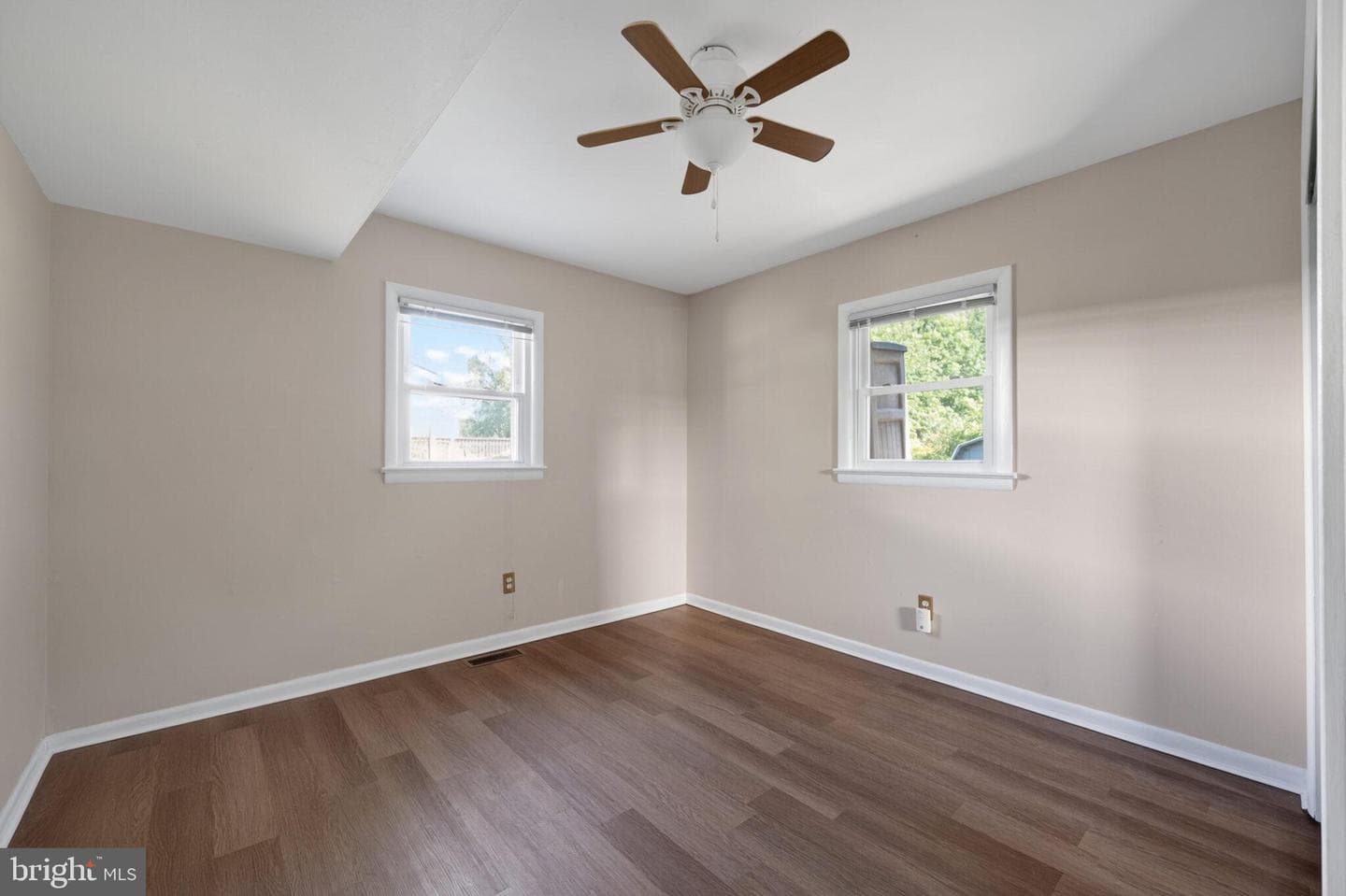 7507 Dover Lane photo 19