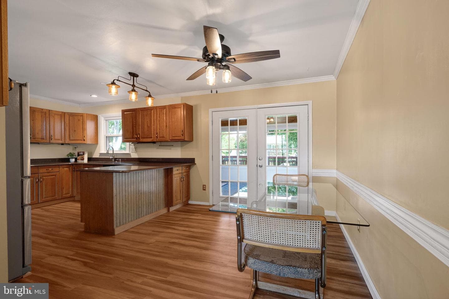 7507 Dover Lane photo 8