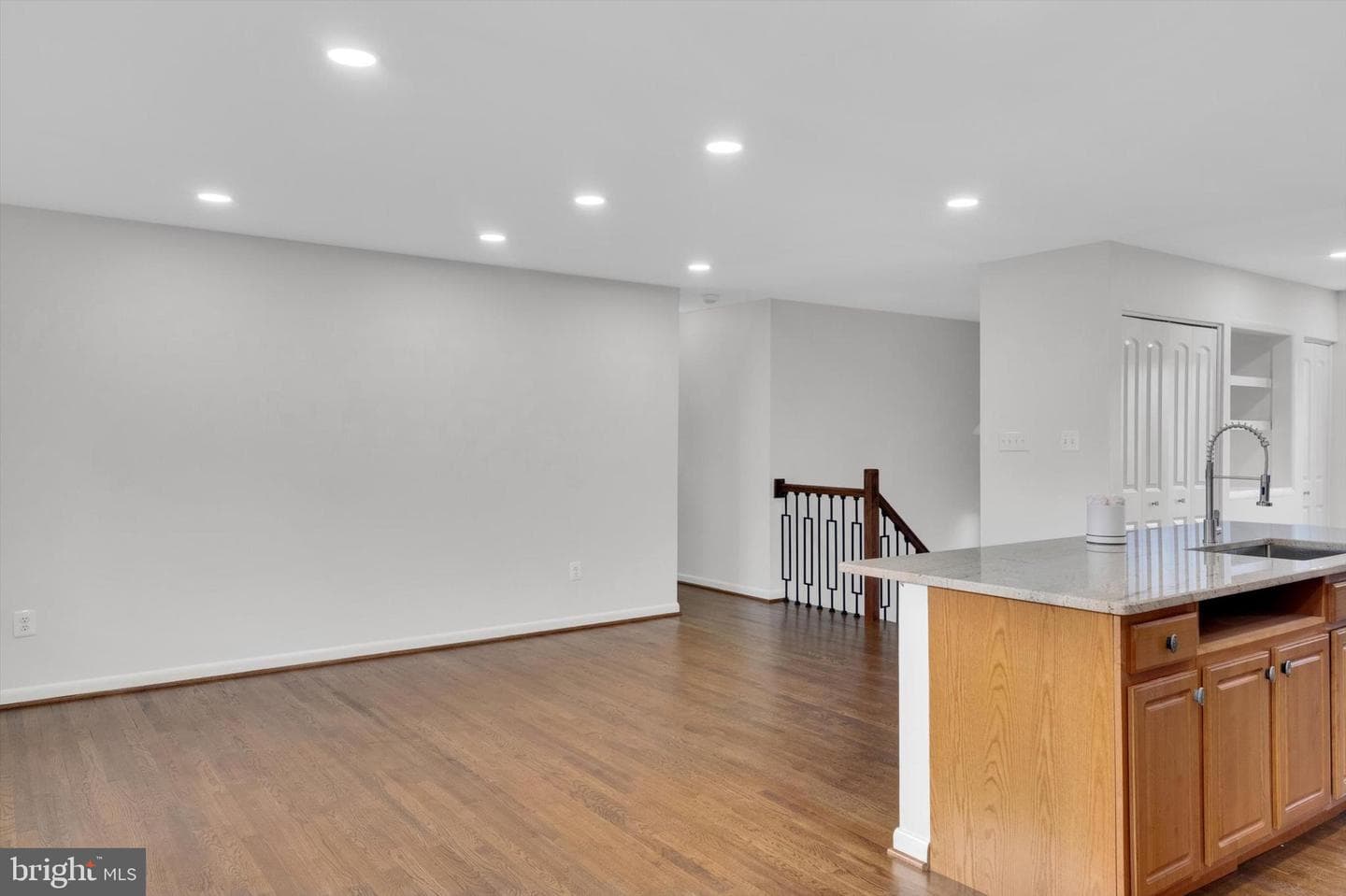 4224 Kinmount Road photo 9