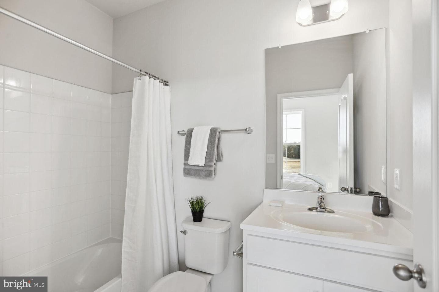 2849 Laleh Way photo 13