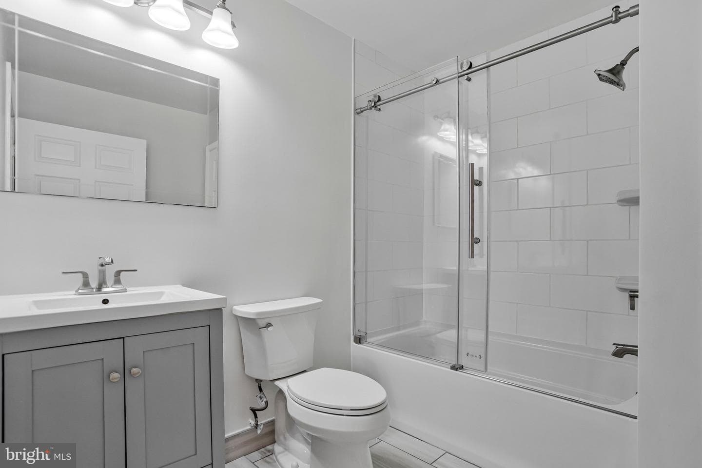 223 Manning Road E photo 27