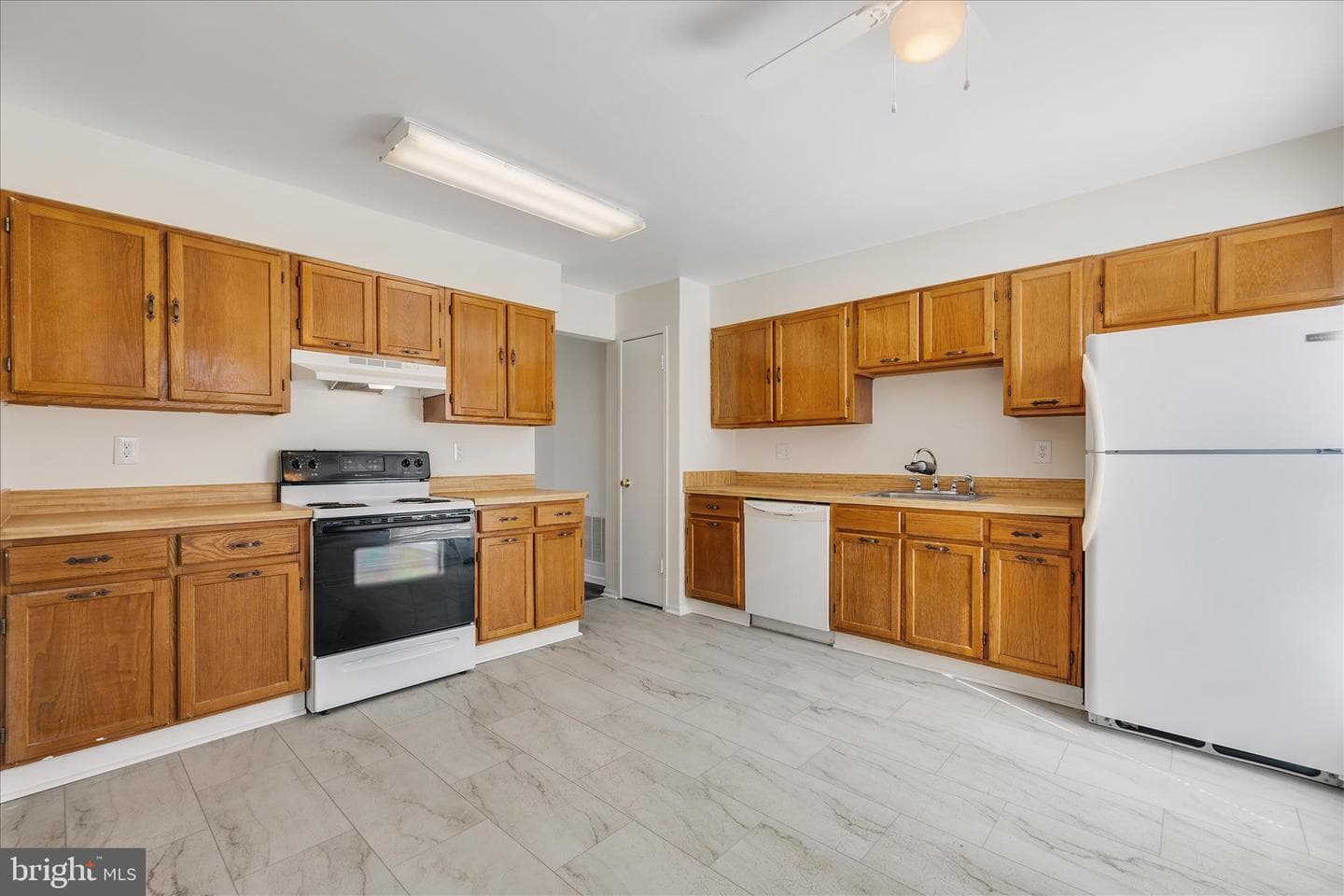 8710 Post Oak Way photo 13