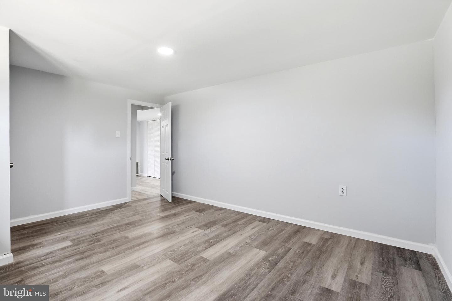 10000 Carnot Drive photo 41