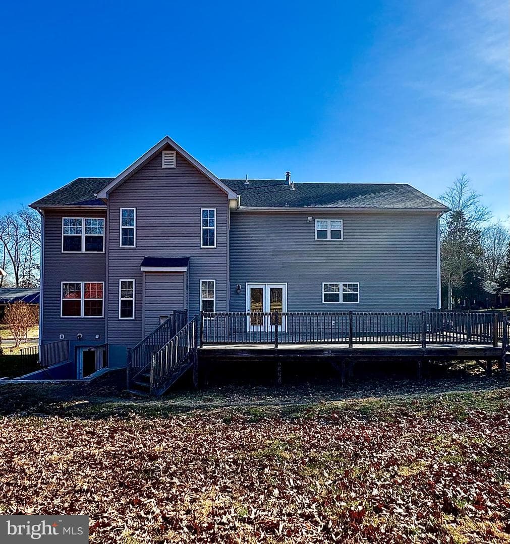 725 Gleneagles Drive photo 3