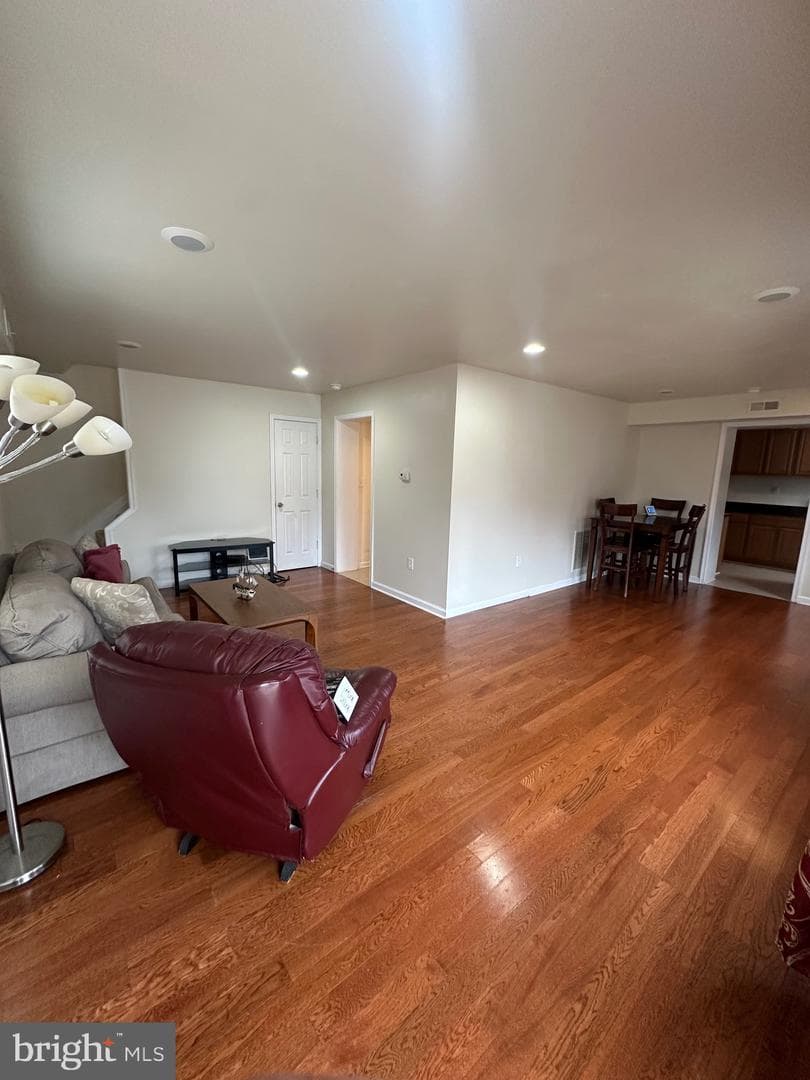 6621 Stockton Lane photo 13