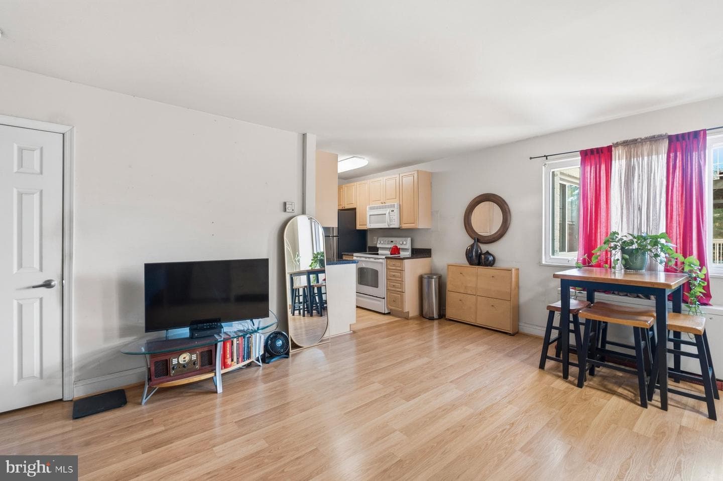 1005 Chillum Road #305 photo 5