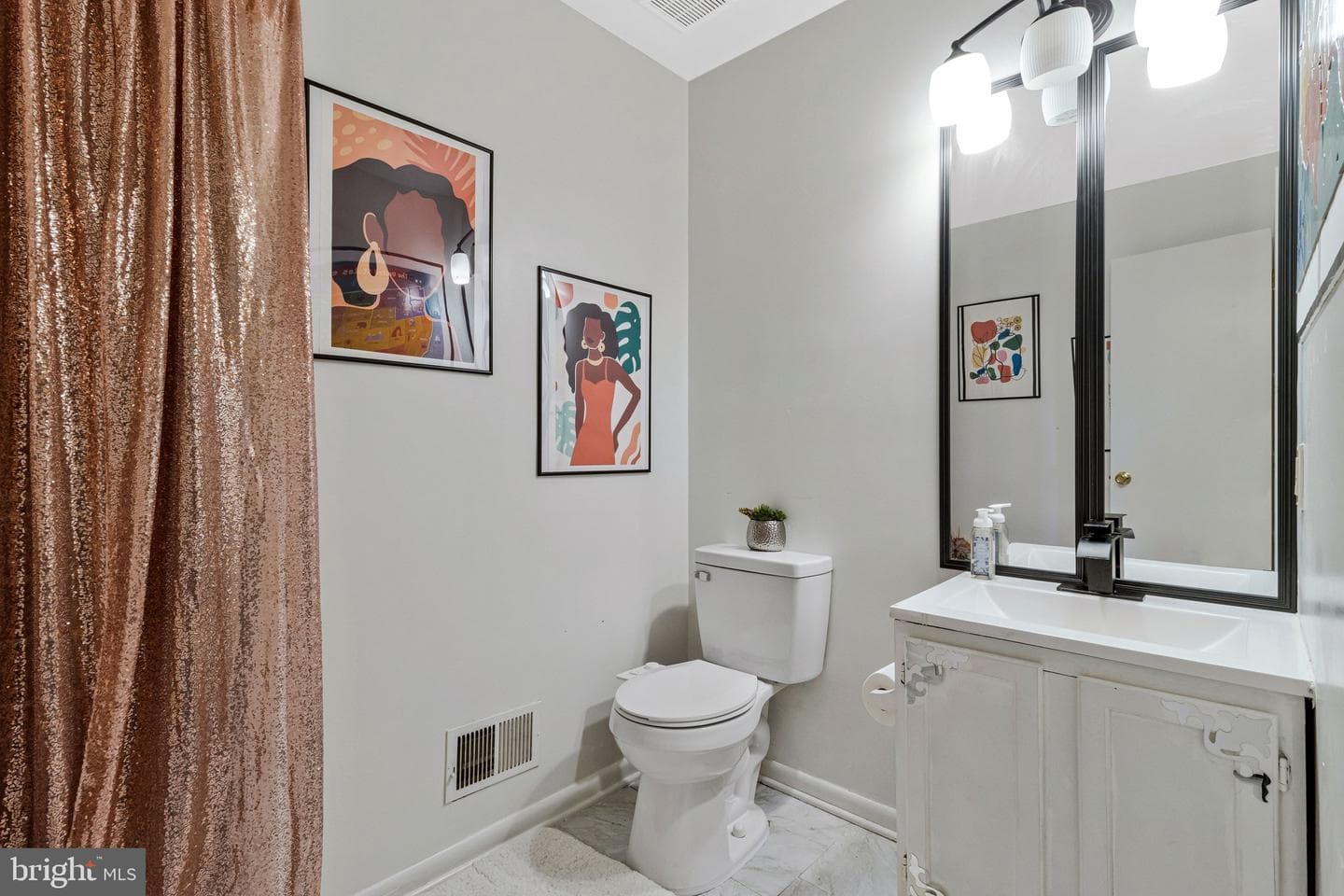 6806 Hawthorne Street photo 5