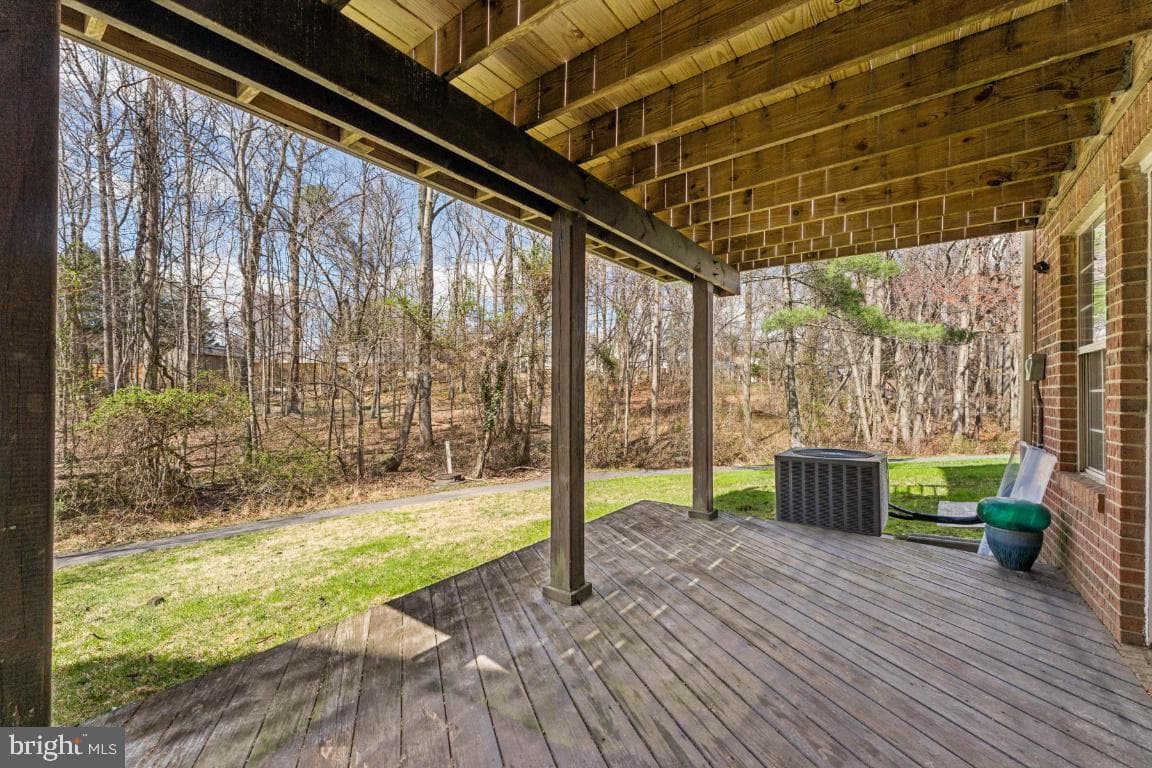 9102 Erfurt Court photo 44