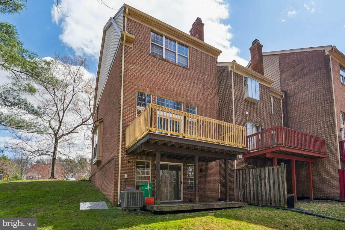 9102 Erfurt Court photo 46