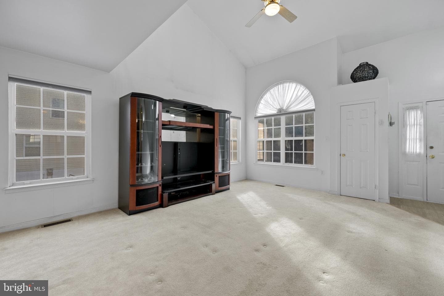6804 Zook Place photo 8