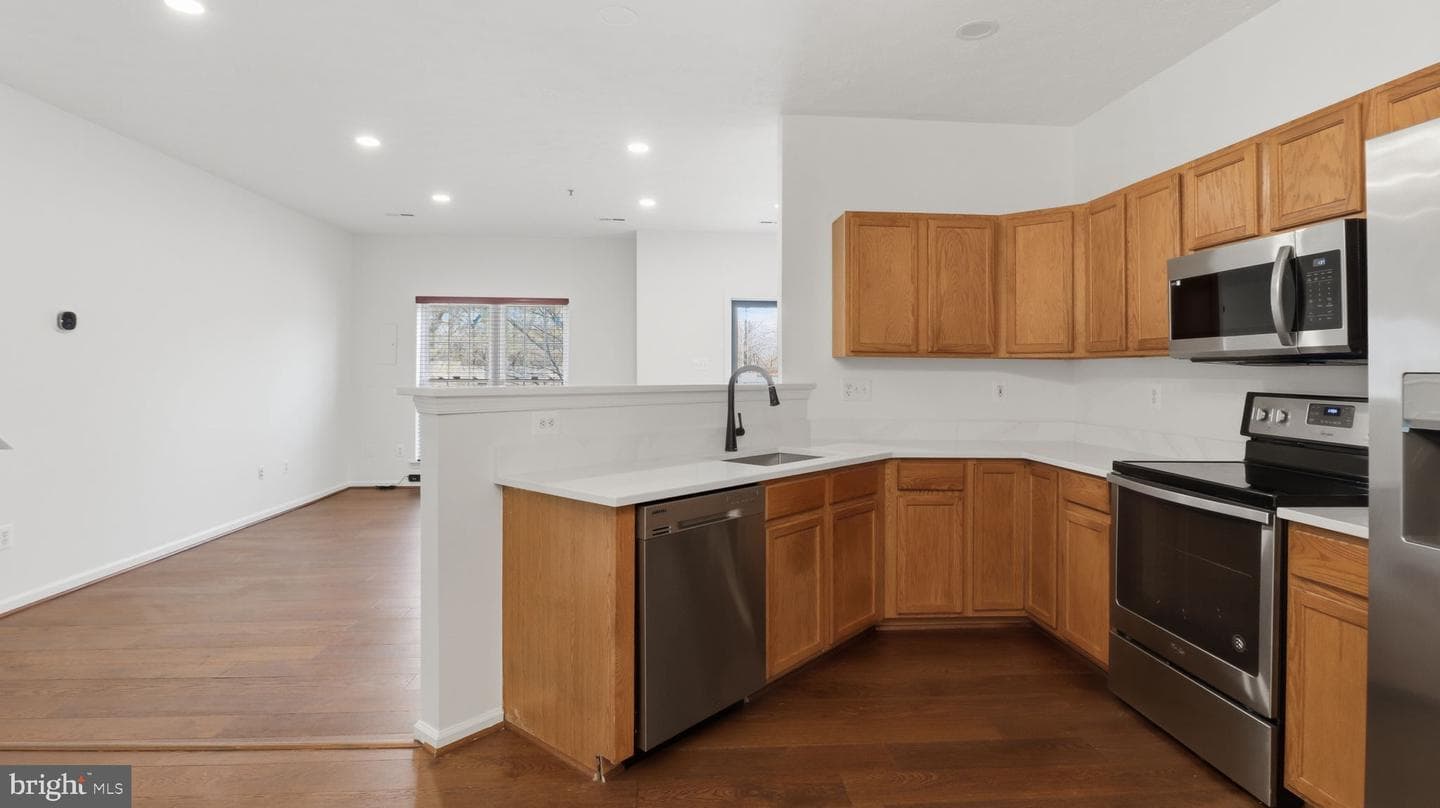 16509 Eastview Lane photo 4