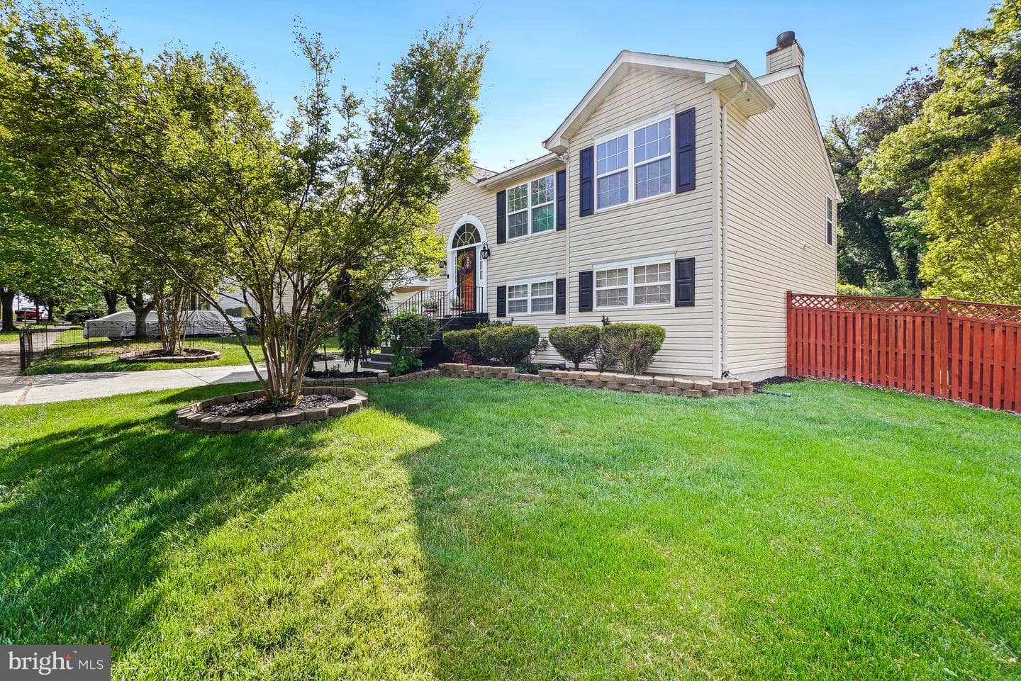 2303 Whitehall Street photo 3