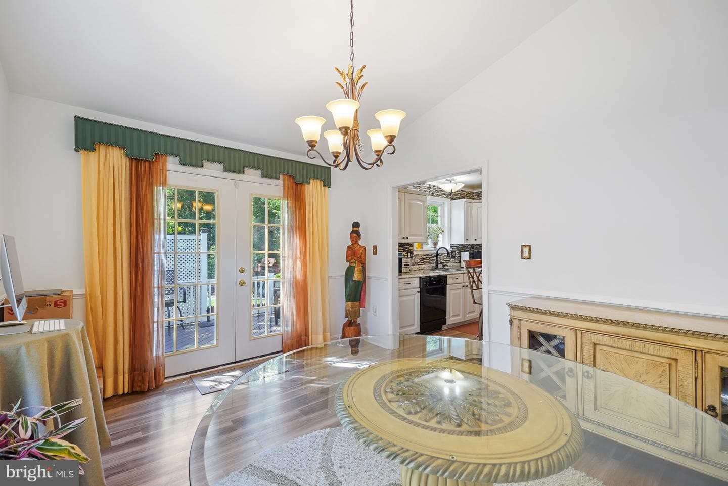 2303 Whitehall Street photo 8