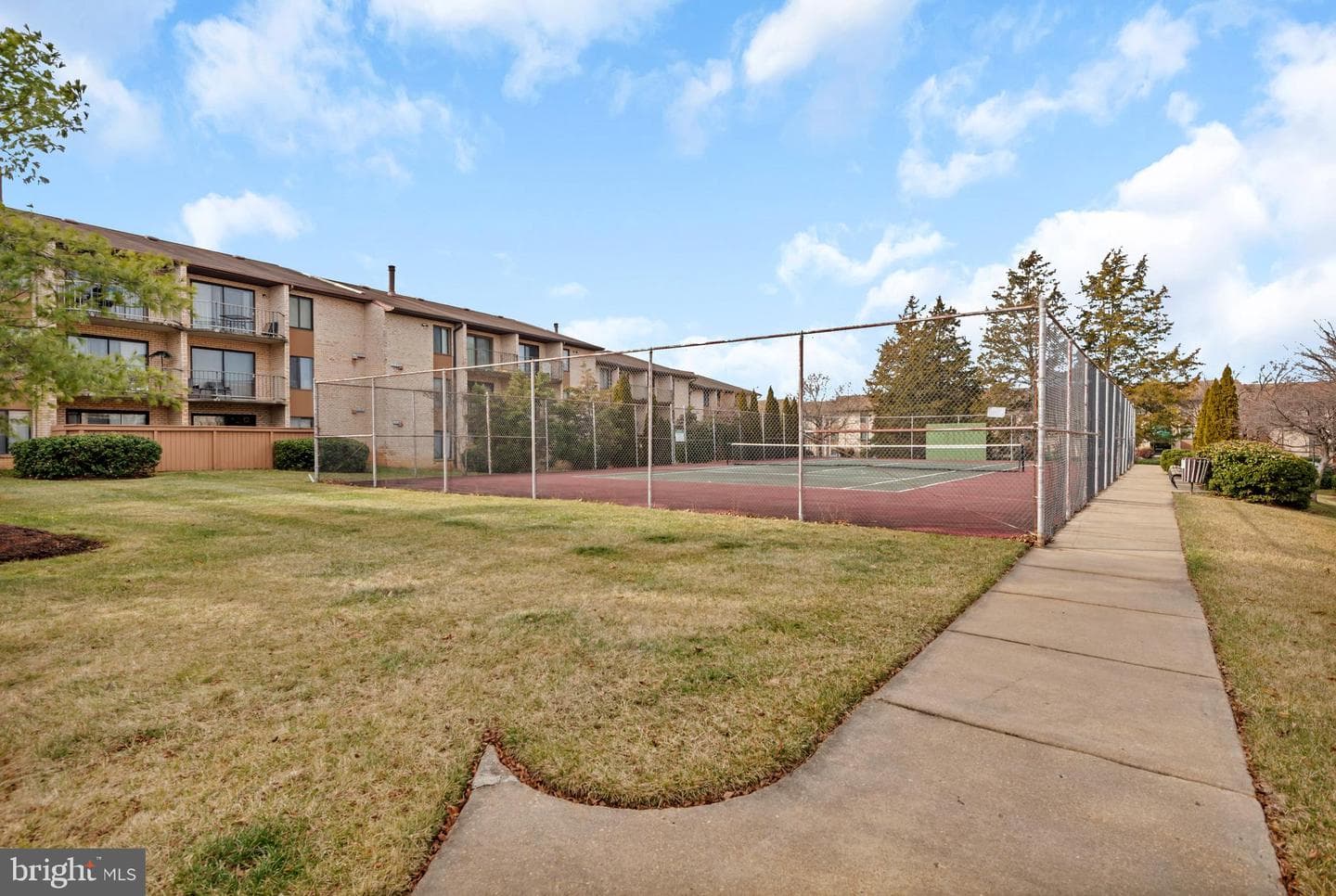 6916 Hanover Parkway #100 photo 38