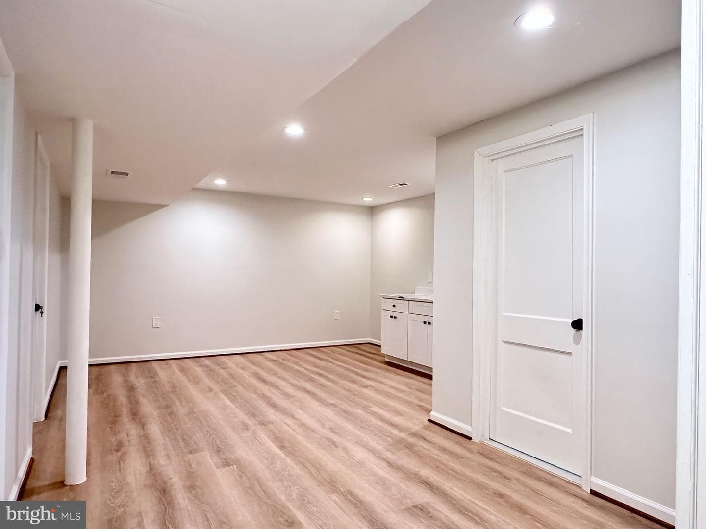 2503 Easton Street photo 22