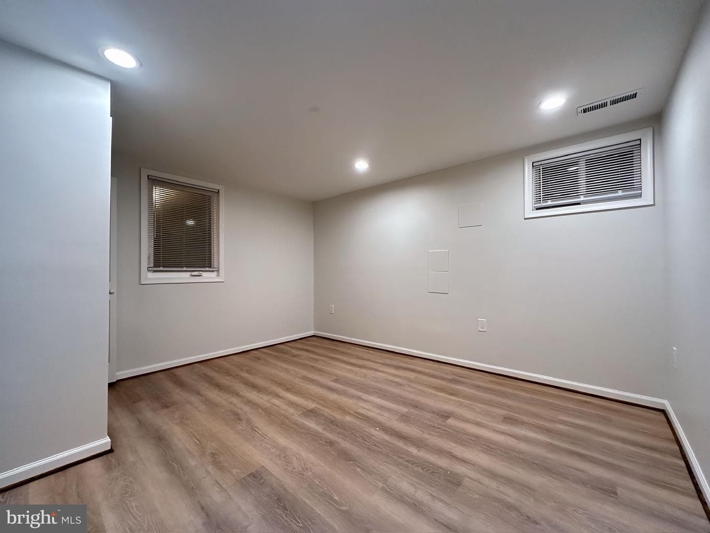 2503 Easton Street photo 25