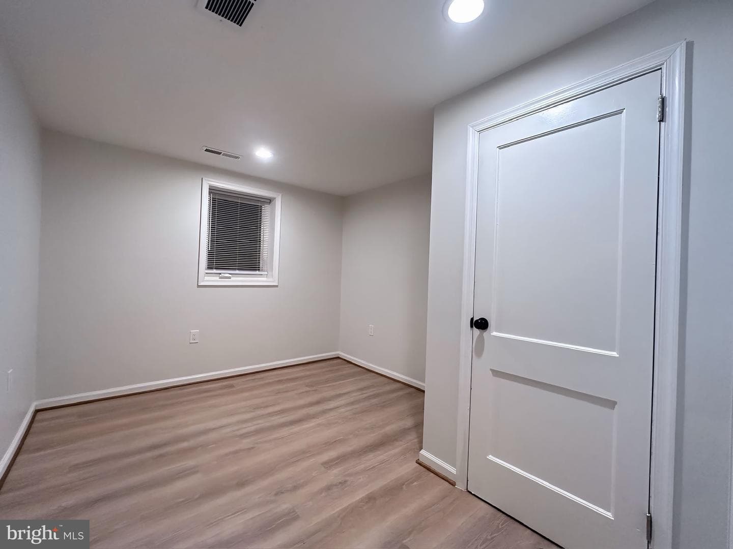 2503 Easton Street photo 27
