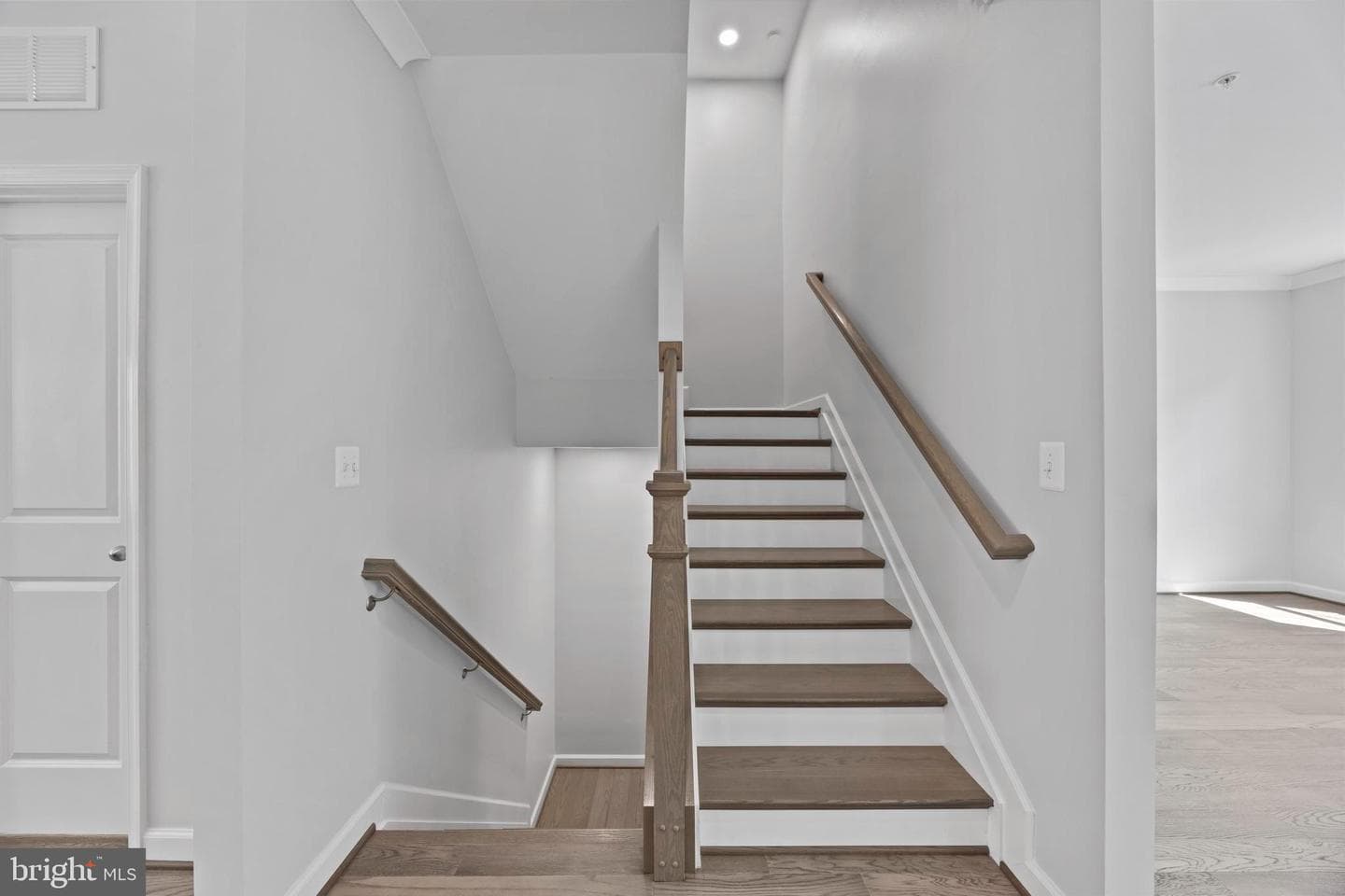 521 Triggerfish Drive photo 32