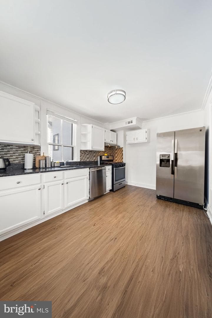 322 Laurel Avenue photo 15