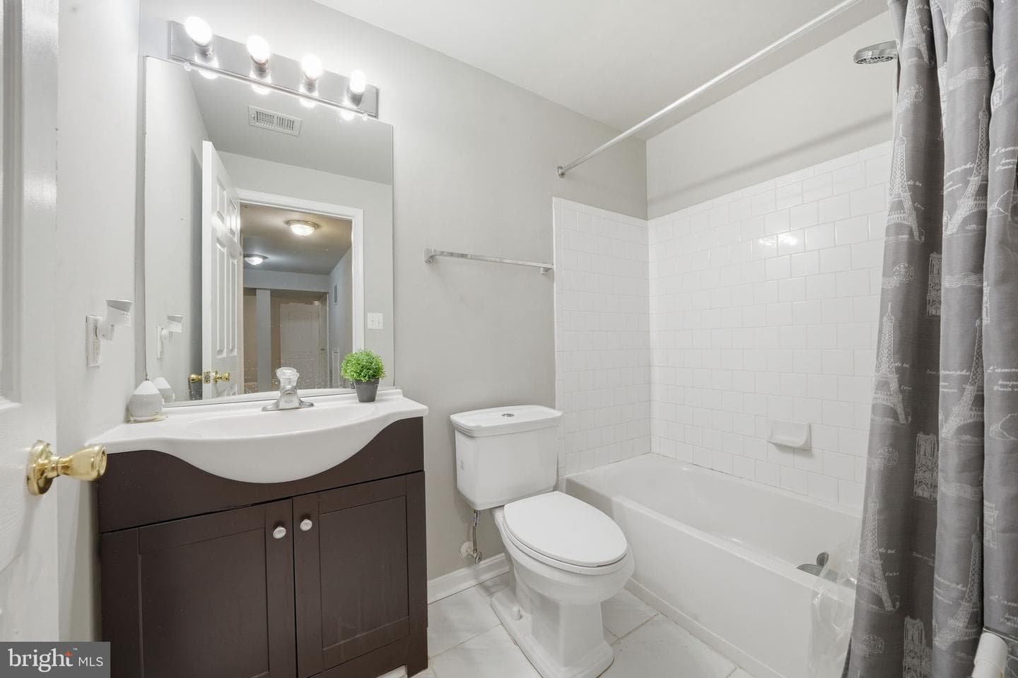 15420 Kennett Square Way photo 24