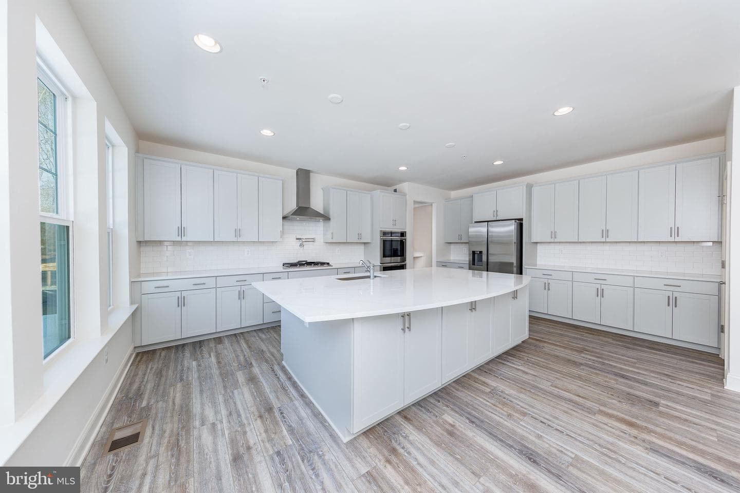 15719 Henrietta Drive photo 31