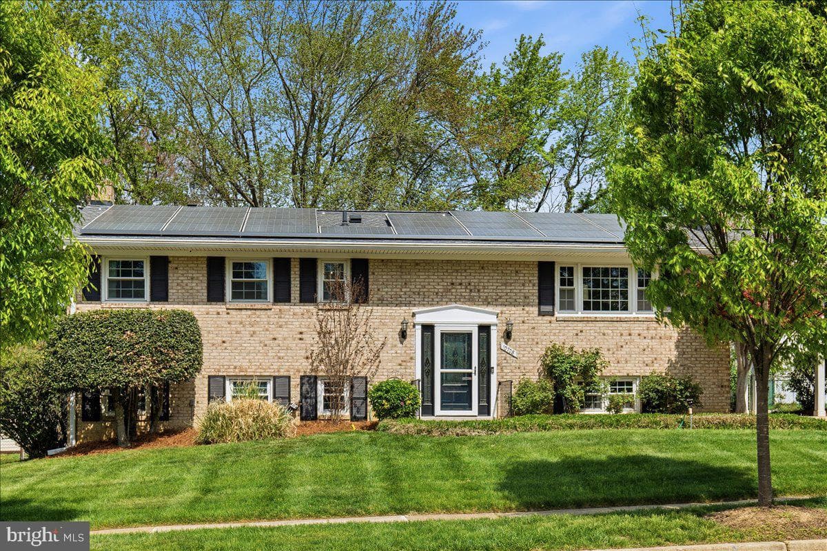 10708 Tyrone Drive photo 4