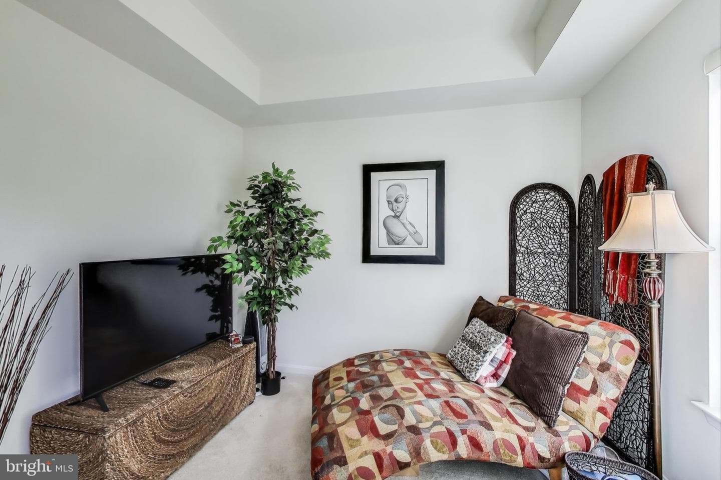 5629 Hartfield Avenue photo 4